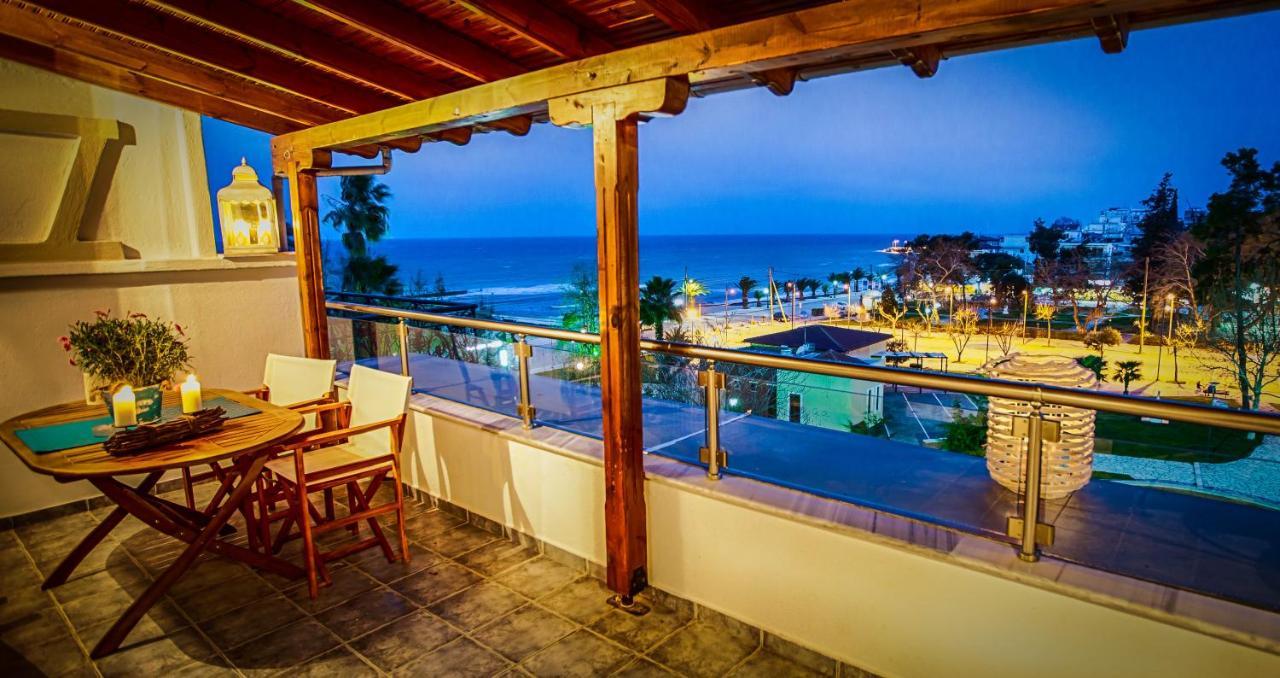 Aqua Mare Sea Side Rooms Nea Kallikrateia Exterior foto