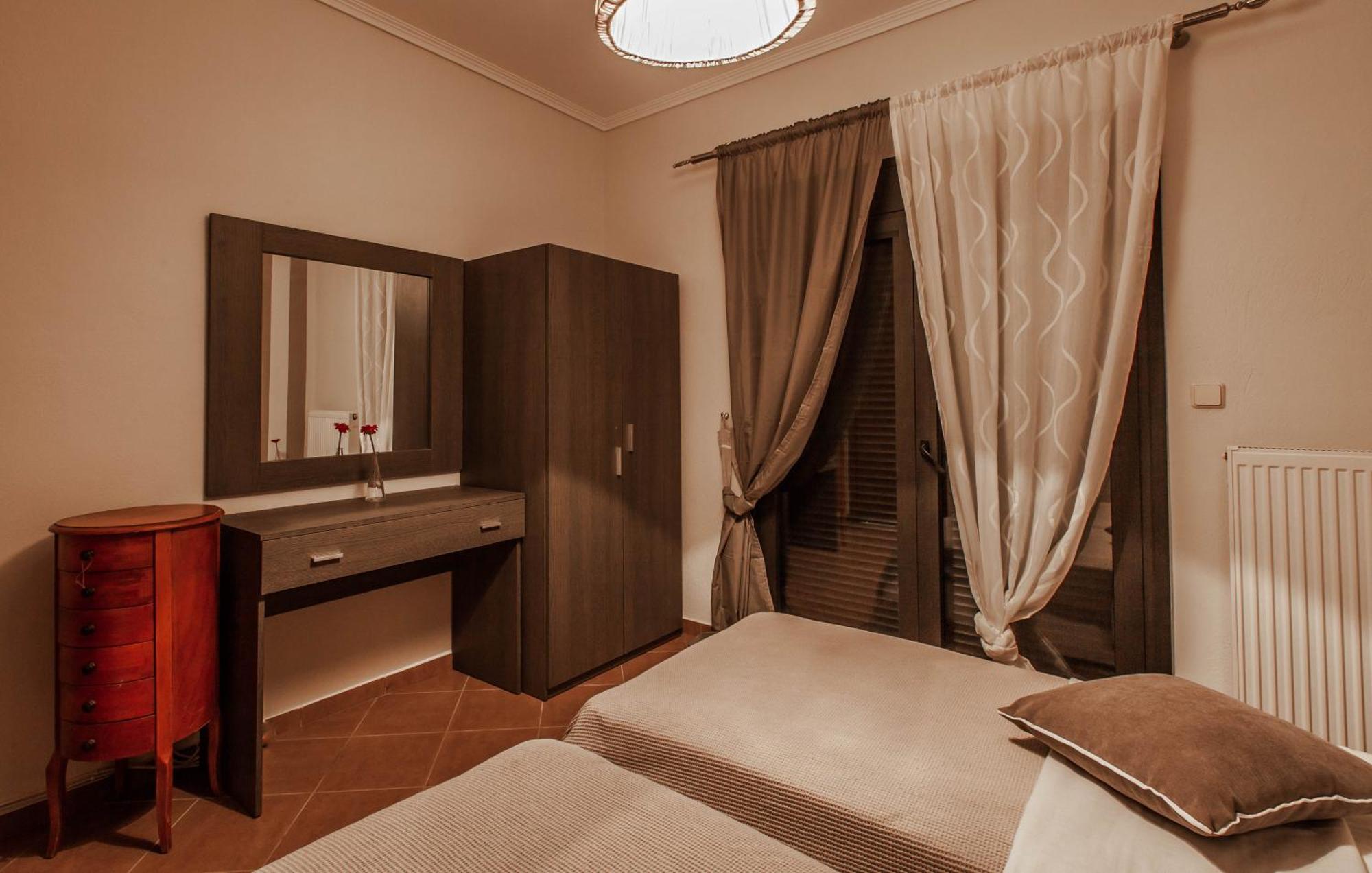 Aqua Mare Sea Side Rooms Nea Kallikrateia Exterior foto