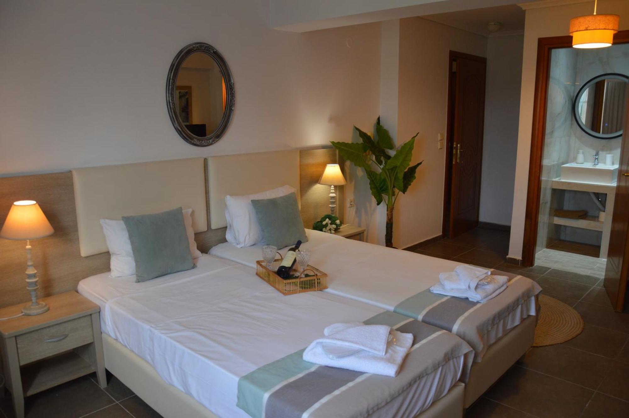 Aqua Mare Sea Side Rooms Nea Kallikrateia Exterior foto