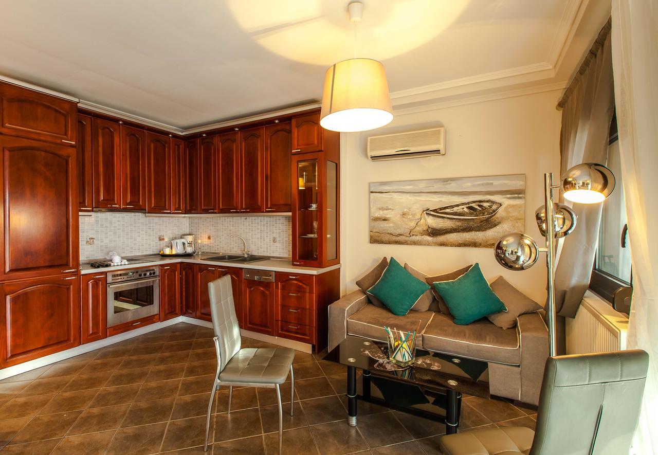 Aqua Mare Sea Side Rooms Nea Kallikrateia Exterior foto